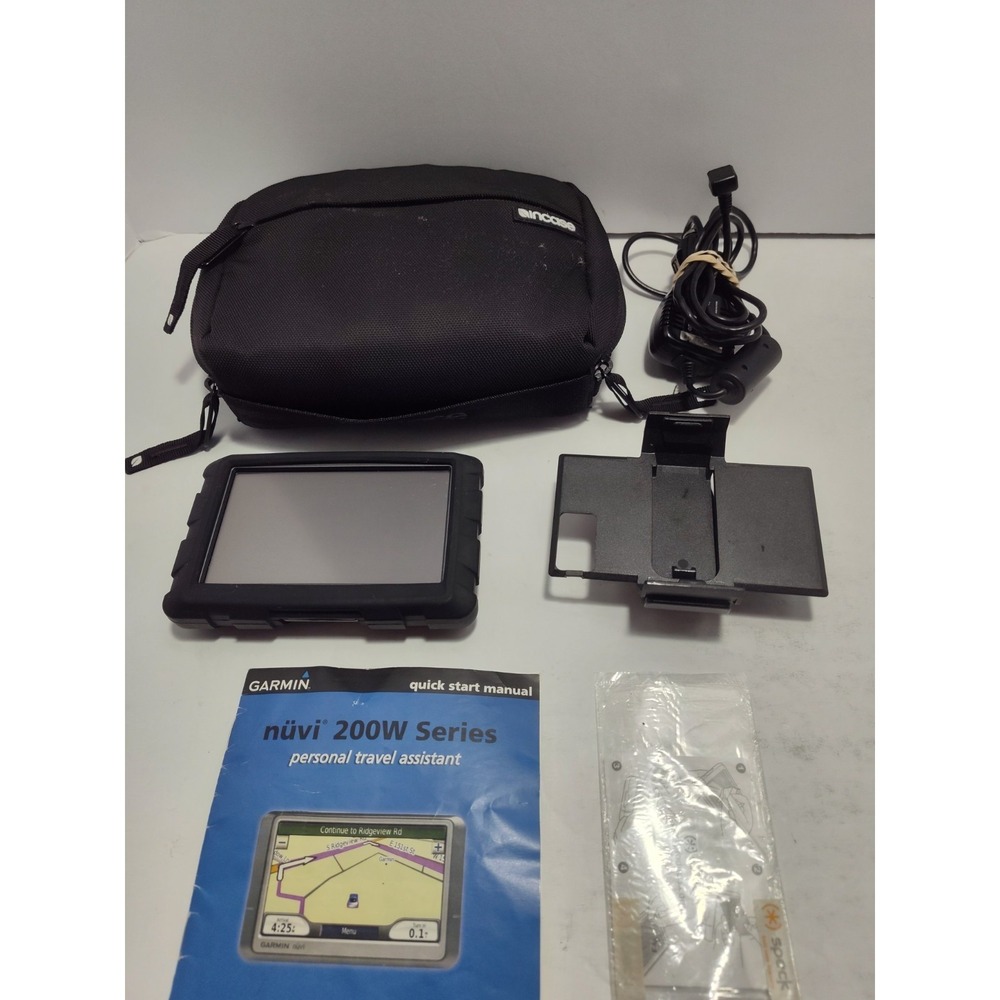 Garmin NUVI GPS 200 Bundle GPS Navigation